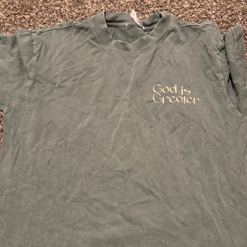 Men's Casual Green Tee with Gold Script
